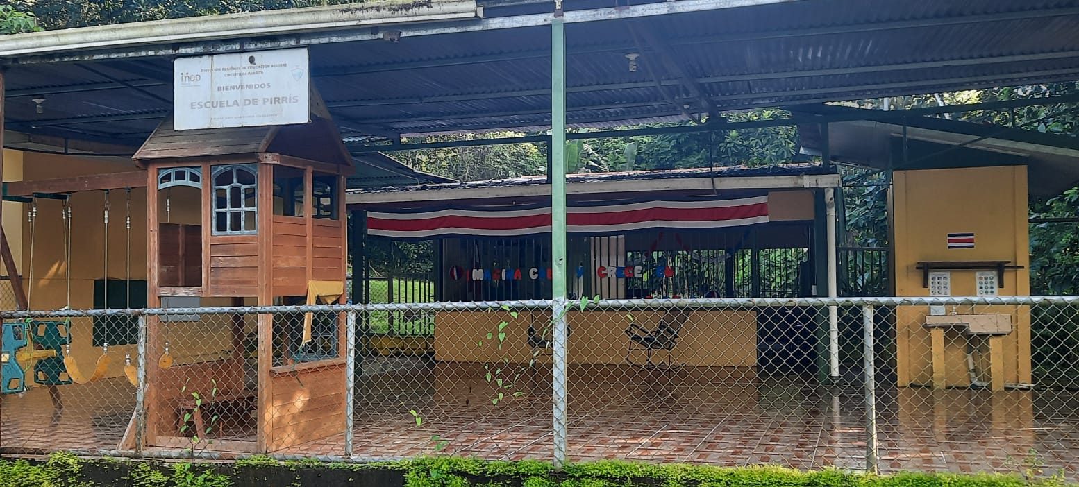 FOTO ESCUELA DE PIRRIS