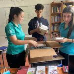 Entrega de libros a los seis Liceos Rurales, de la DRE Aguirre